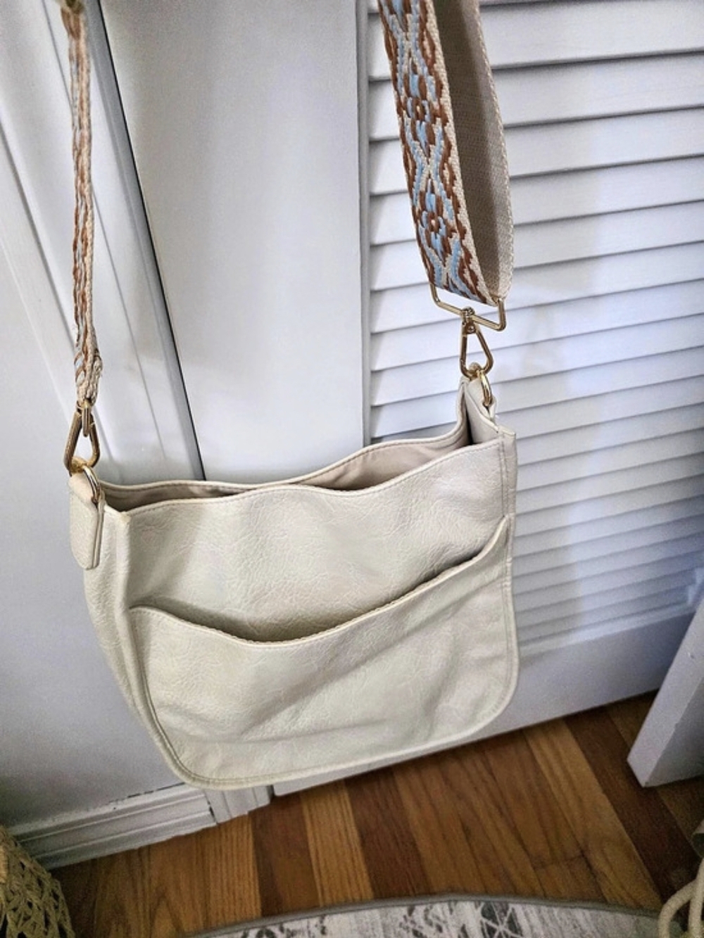 Geometric Shoulder Bag in Cream & Blue